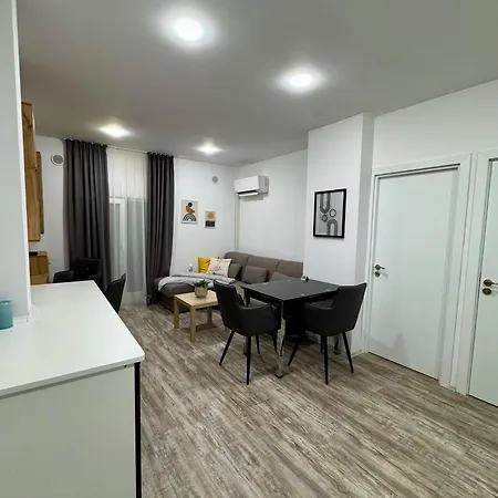 Apartment Spot Warna